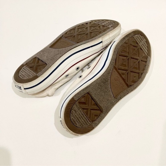 Converse Women's Chuck Taylor All Star Shoreline Low Top Sneakers - Picture 4 of 5